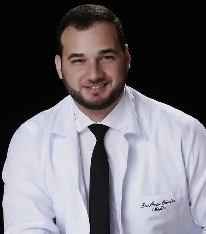 Dr. Álvaro Oliveira